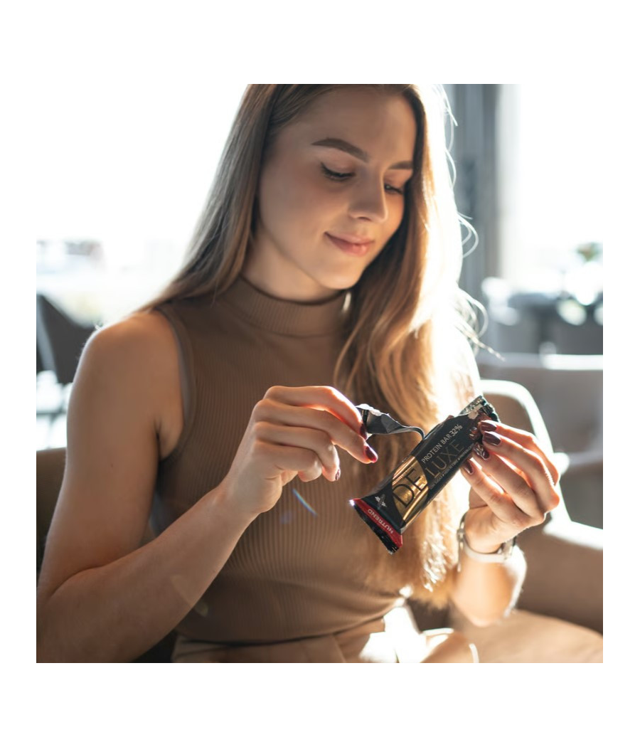 NUTREND DELUXE proteiinibatoon, maasika juustukook, 60 g – madala kalorsusega toode firmalt NUTREND, osta SportFit Nutrition OÜ | Reg.nr. 14554498-ist